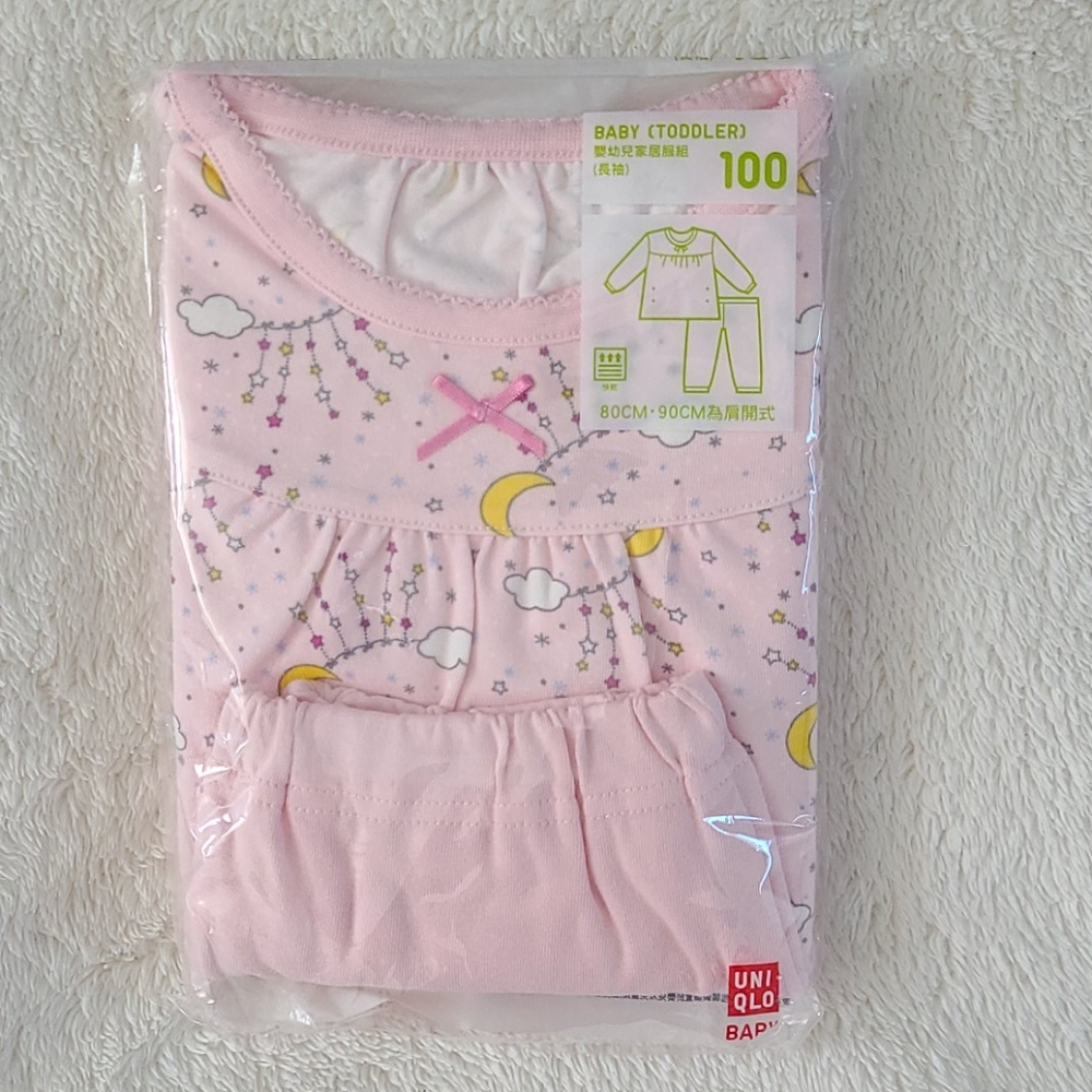 NWT Uniqlo Baby Toddler Age 3-4 Pajamas Set